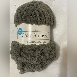 Bulky yarn - new - dark gray